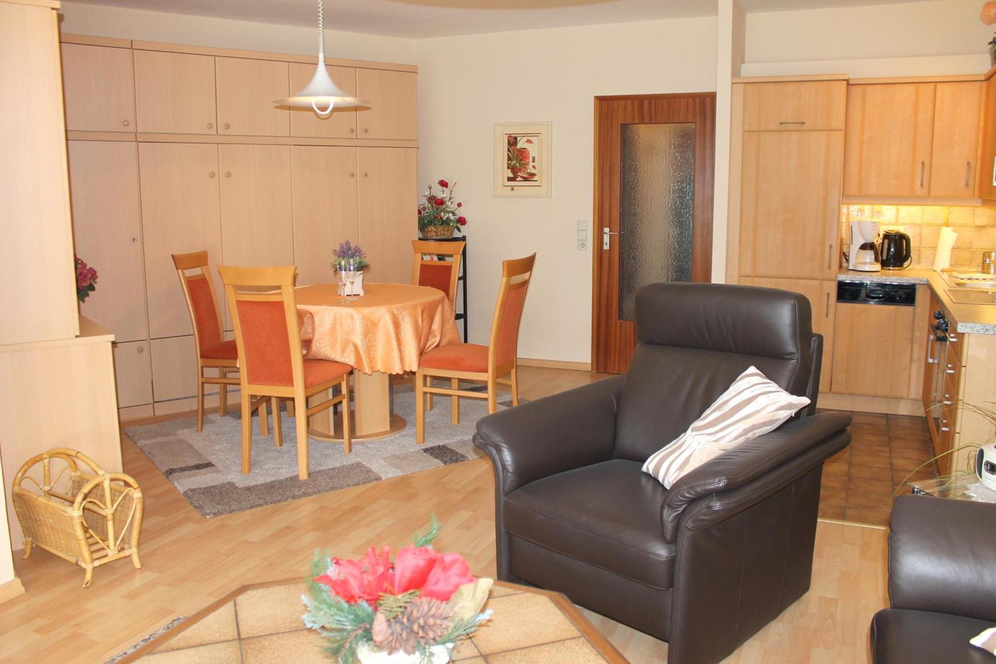 Ferienwohnung "Marie" - Nur Wenige Gehminuten Vom Groemitzer Hauptstrand Entfernt ภายนอก รูปภาพ